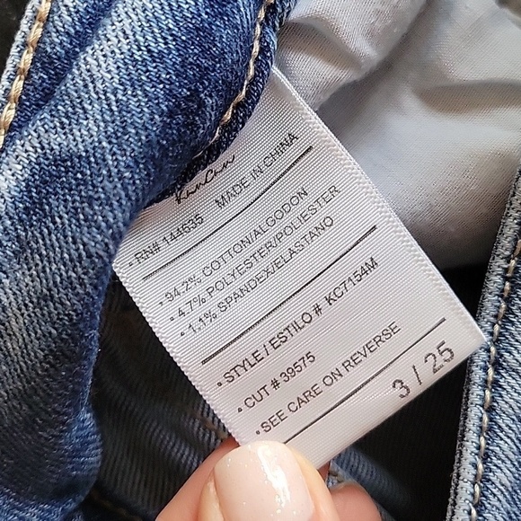 Kancan Size 3/25 Medium Wash Chewed Hem Ankle Skinny Jeans - Picture 6 of 6